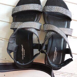 Cloudwalkers by Avenue sandals